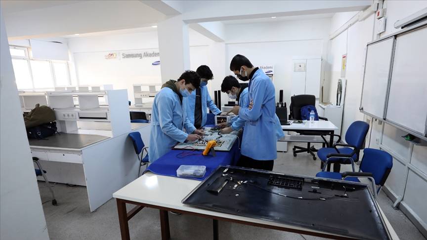 Günlük 1.100 TL kazanma fırsatı! 15-55 yaş arası herkes başvurabiliyor! 3